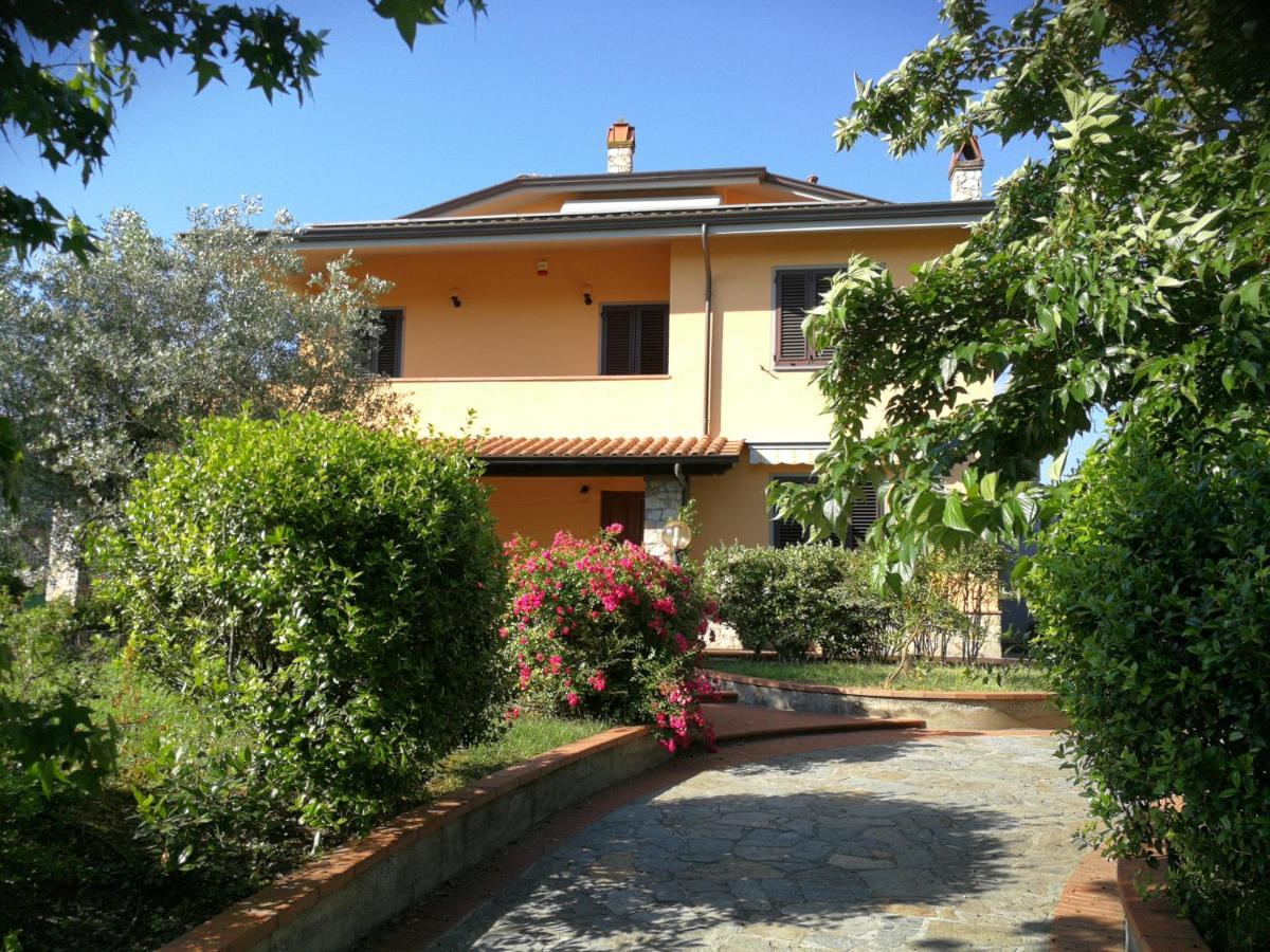 Mansarda Sulla Francigena Bed & Breakfast Altopascio Exterior photo