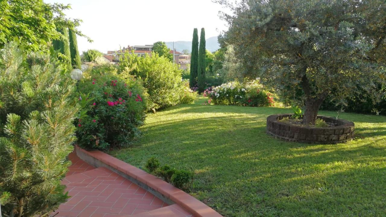 Mansarda Sulla Francigena Bed & Breakfast Altopascio Exterior photo